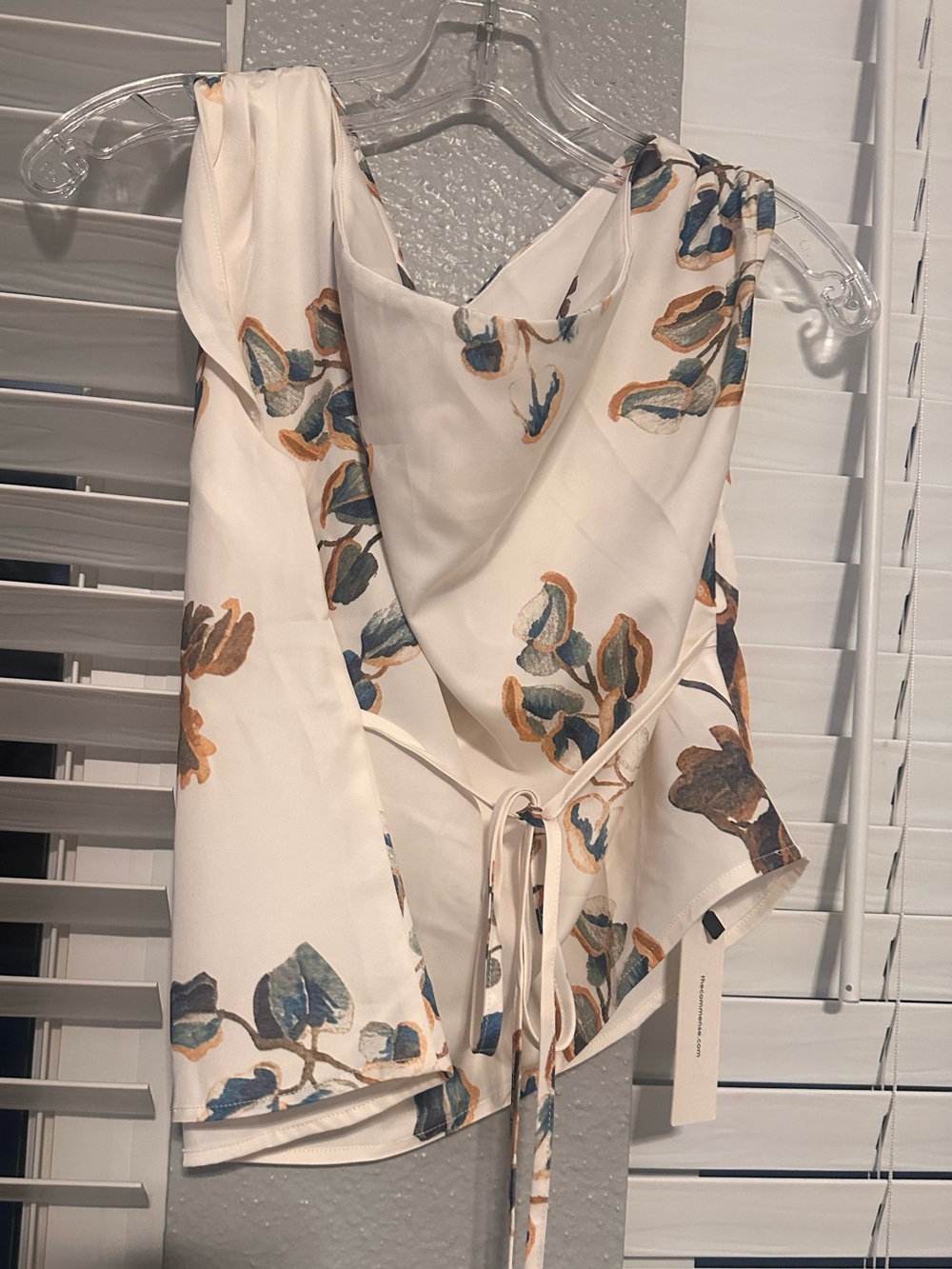 COMMENSE Floral Satin One Shoulder Tie Waist Top Medium - Picture 5 of 6